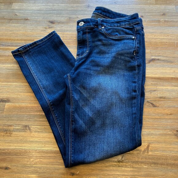 White House Black Market Denim - White House Black Market The Slim Crop dark wash denim jean size 4